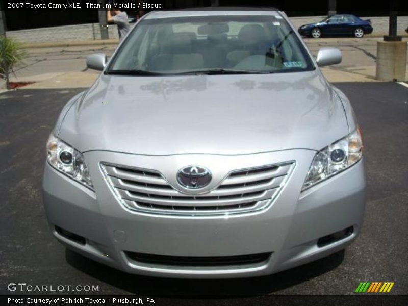 Titanium Metallic / Bisque 2007 Toyota Camry XLE