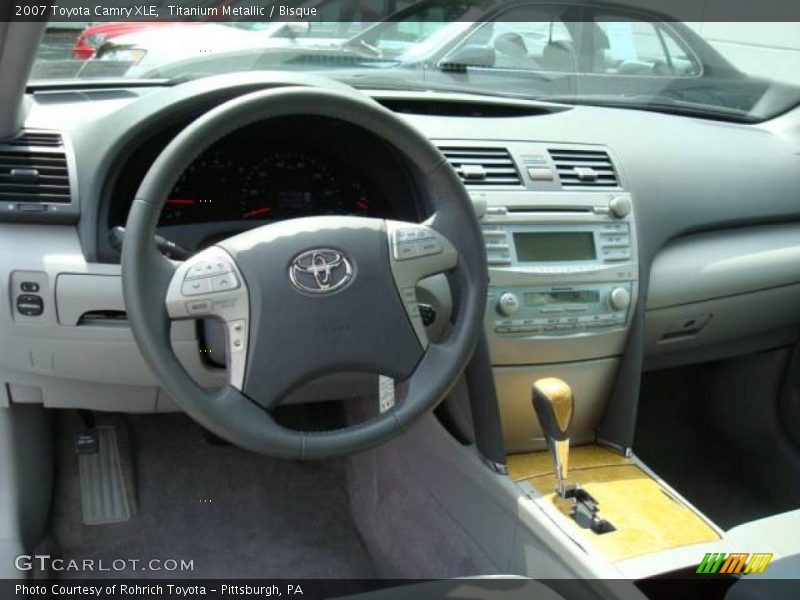 Titanium Metallic / Bisque 2007 Toyota Camry XLE