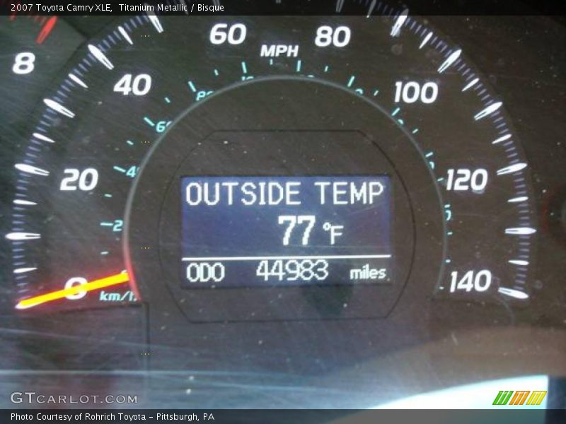 Titanium Metallic / Bisque 2007 Toyota Camry XLE