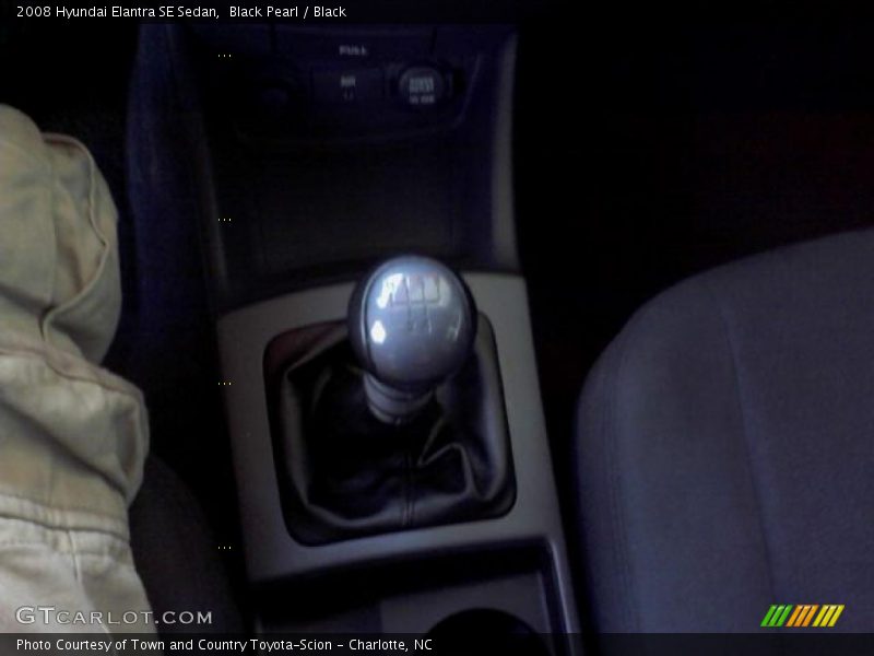 Black Pearl / Black 2008 Hyundai Elantra SE Sedan