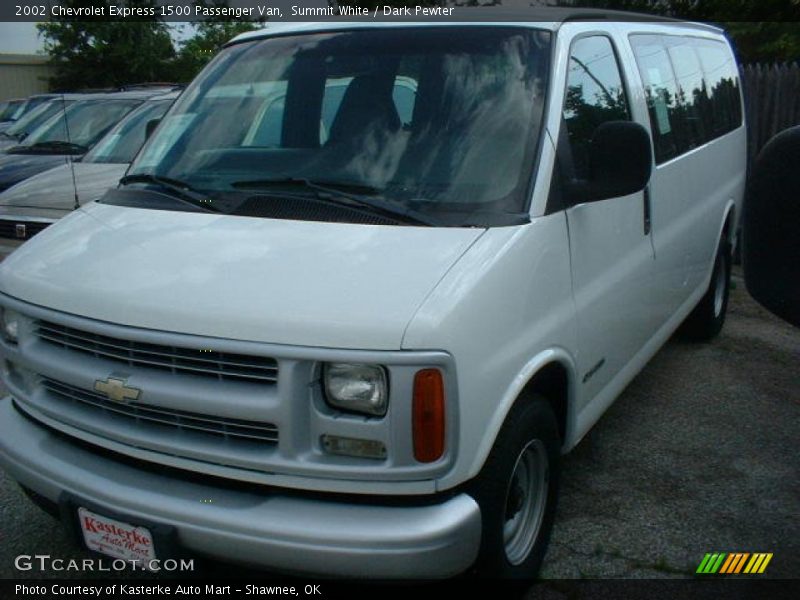 Summit White / Dark Pewter 2002 Chevrolet Express 1500 Passenger Van