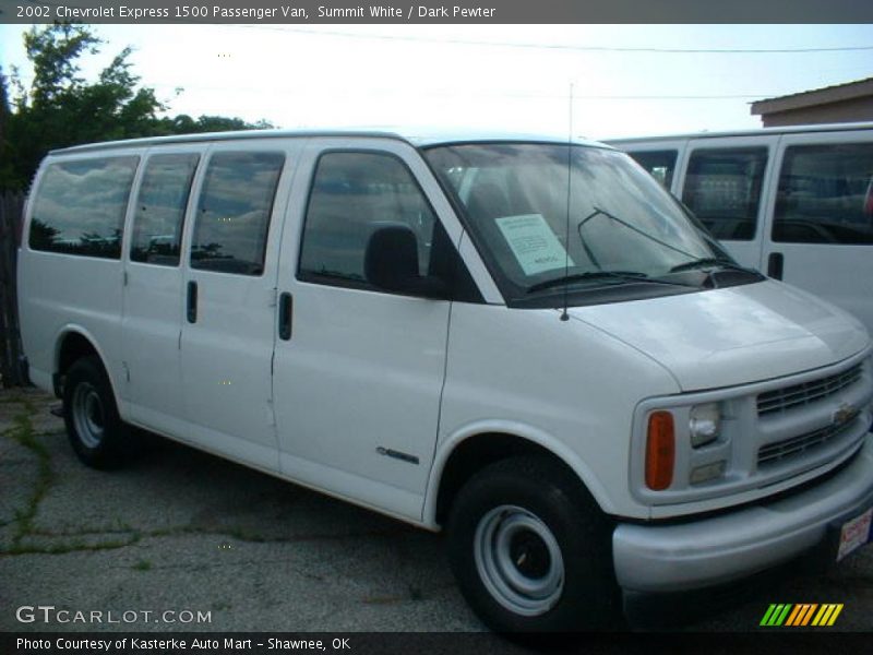 Summit White / Dark Pewter 2002 Chevrolet Express 1500 Passenger Van