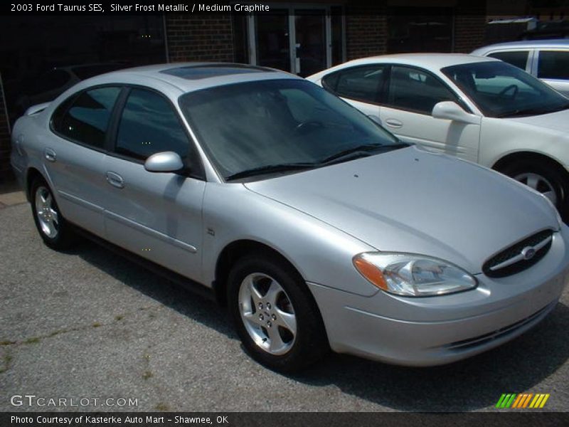 Silver Frost Metallic / Medium Graphite 2003 Ford Taurus SES