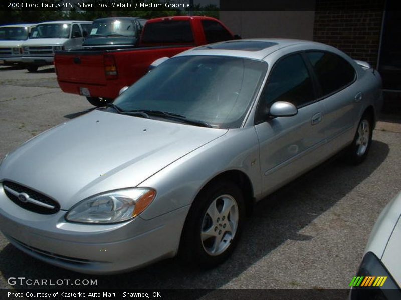 Silver Frost Metallic / Medium Graphite 2003 Ford Taurus SES