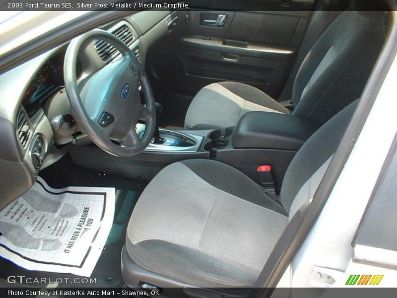 Silver Frost Metallic / Medium Graphite 2003 Ford Taurus SES
