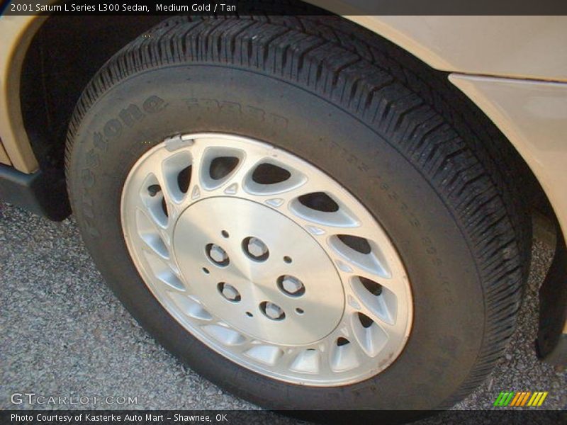 Medium Gold / Tan 2001 Saturn L Series L300 Sedan