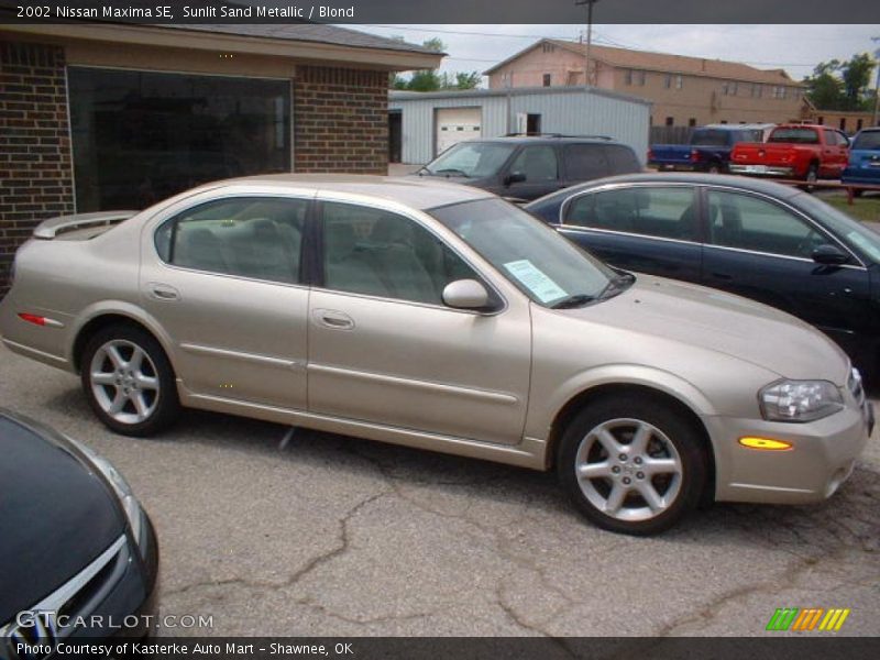 Sunlit Sand Metallic / Blond 2002 Nissan Maxima SE
