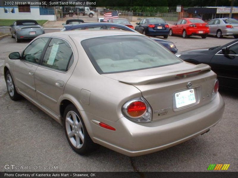 Sunlit Sand Metallic / Blond 2002 Nissan Maxima SE