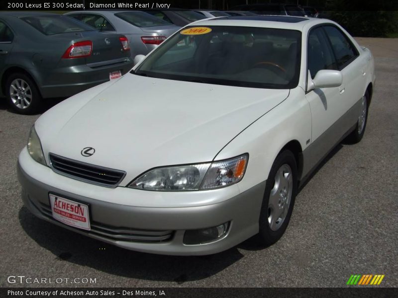 Diamond White Pearl / Ivory 2000 Lexus ES 300 Sedan
