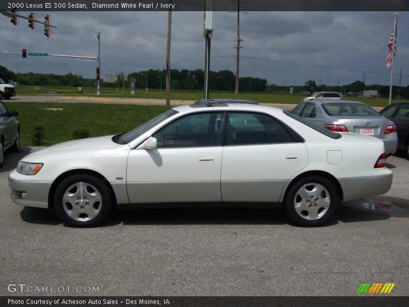 Diamond White Pearl / Ivory 2000 Lexus ES 300 Sedan
