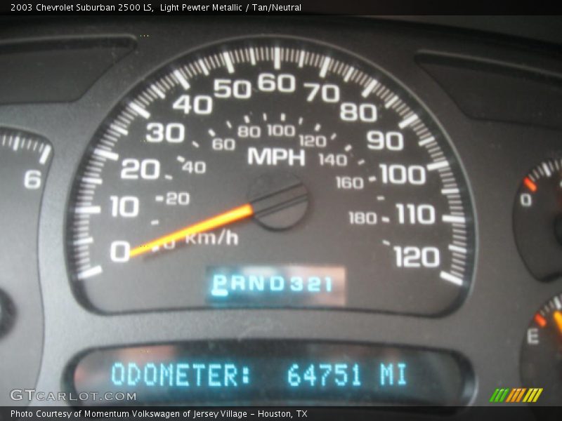 Light Pewter Metallic / Tan/Neutral 2003 Chevrolet Suburban 2500 LS