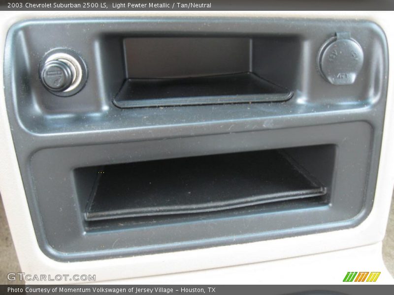 Light Pewter Metallic / Tan/Neutral 2003 Chevrolet Suburban 2500 LS