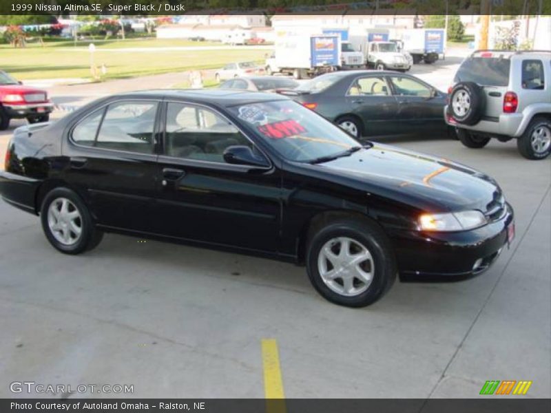 Super Black / Dusk 1999 Nissan Altima SE