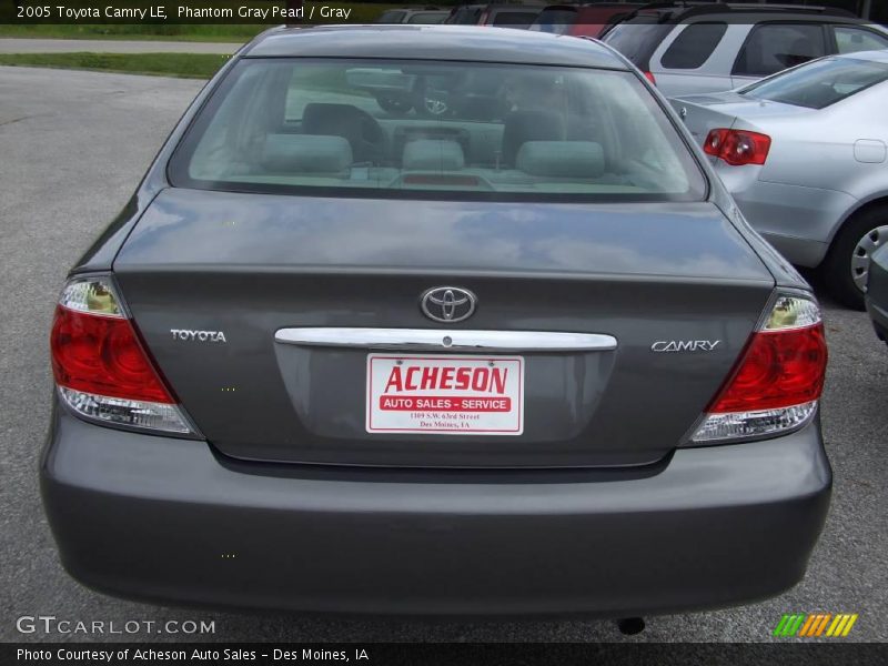 Phantom Gray Pearl / Gray 2005 Toyota Camry LE