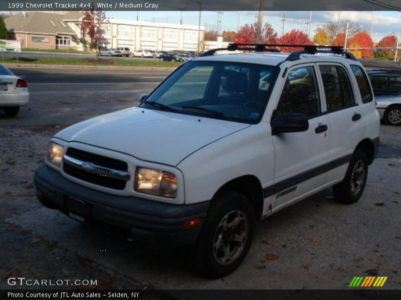 White / Medium Gray 1999 Chevrolet Tracker 4x4