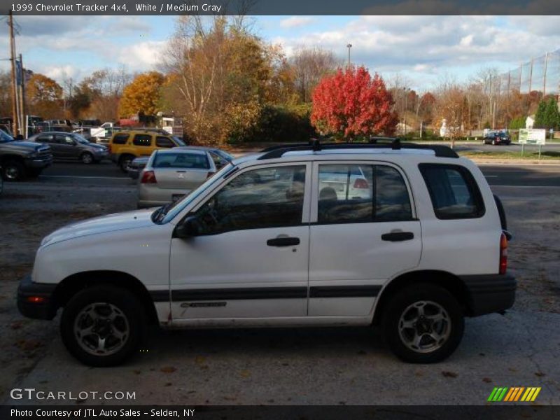 White / Medium Gray 1999 Chevrolet Tracker 4x4