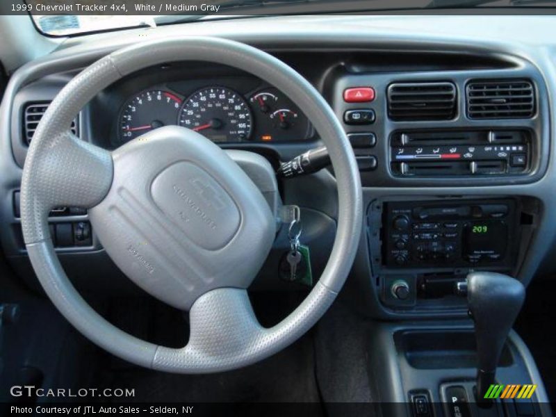 White / Medium Gray 1999 Chevrolet Tracker 4x4