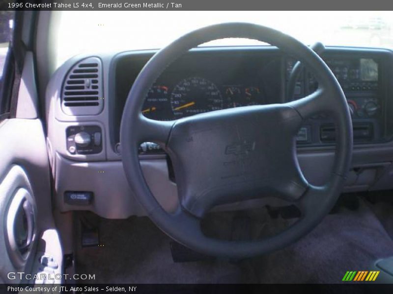 Emerald Green Metallic / Tan 1996 Chevrolet Tahoe LS 4x4