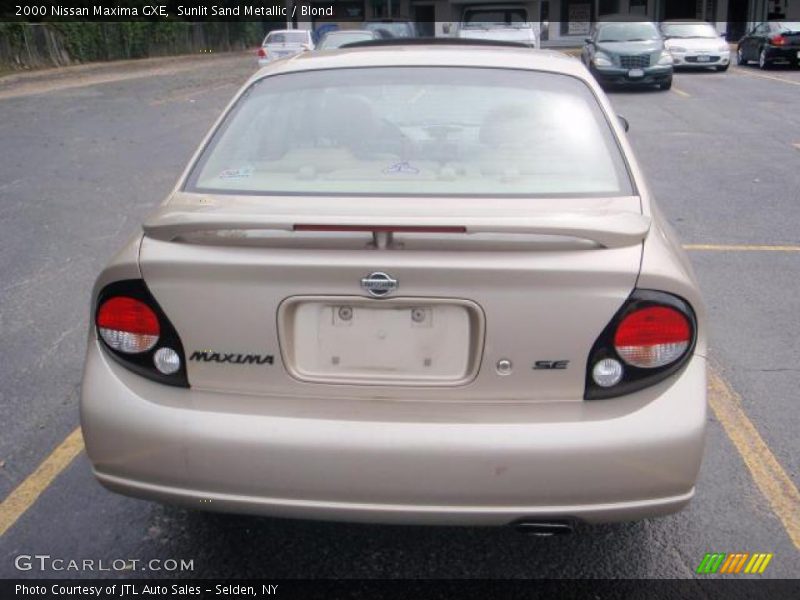 Sunlit Sand Metallic / Blond 2000 Nissan Maxima GXE