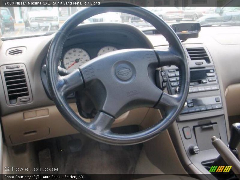 Sunlit Sand Metallic / Blond 2000 Nissan Maxima GXE