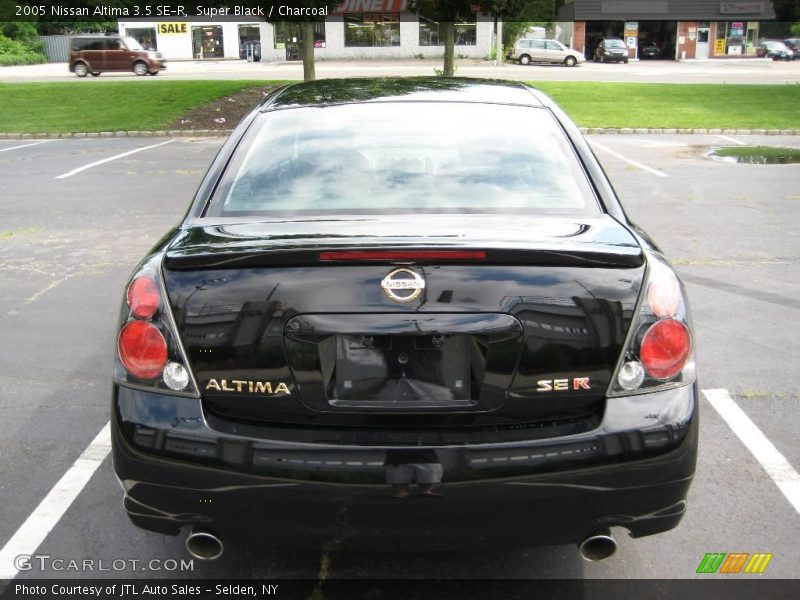 Super Black / Charcoal 2005 Nissan Altima 3.5 SE-R