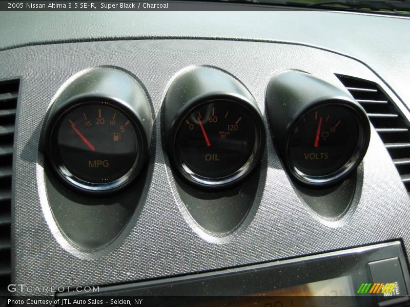 Super Black / Charcoal 2005 Nissan Altima 3.5 SE-R
