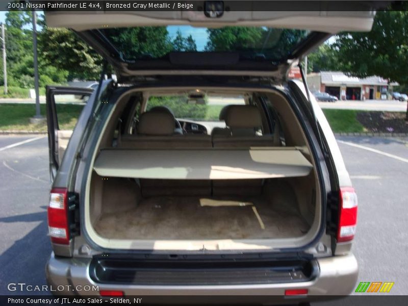 Bronzed Gray Metallic / Beige 2001 Nissan Pathfinder LE 4x4