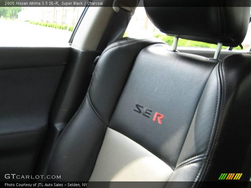 Super Black / Charcoal 2005 Nissan Altima 3.5 SE-R