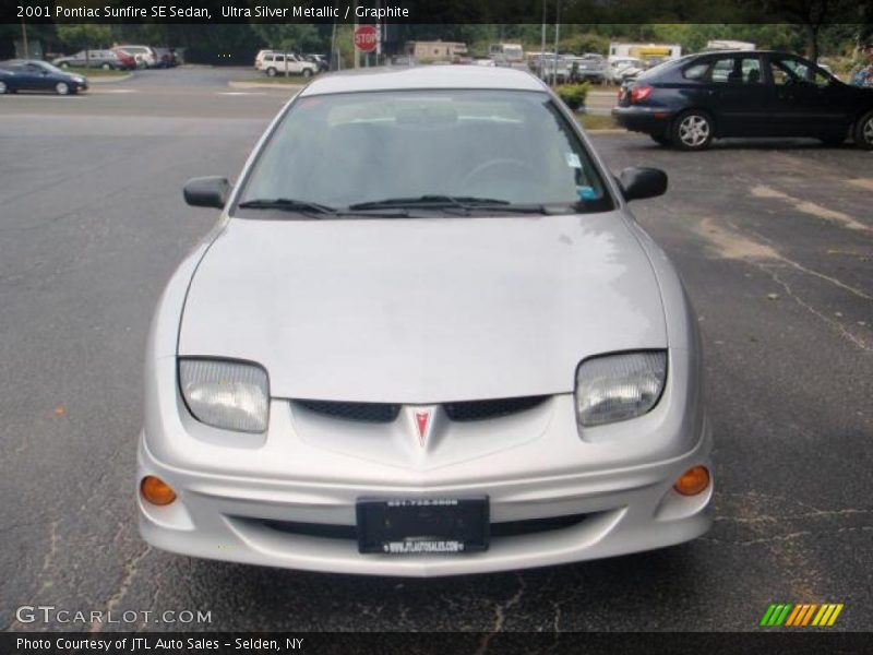 Ultra Silver Metallic / Graphite 2001 Pontiac Sunfire SE Sedan