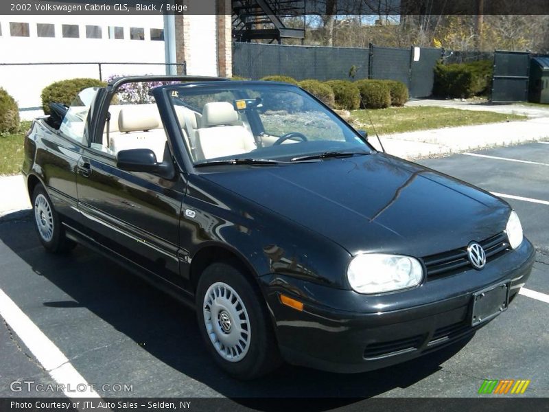 Black / Beige 2002 Volkswagen Cabrio GLS