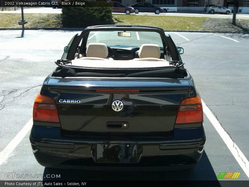 Black / Beige 2002 Volkswagen Cabrio GLS