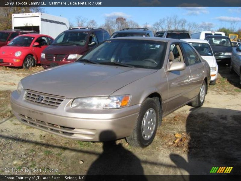 Cashmere Beige Metallic / Oak 1999 Toyota Camry CE