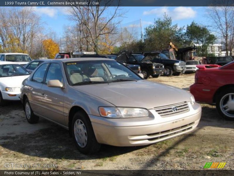 Cashmere Beige Metallic / Oak 1999 Toyota Camry CE