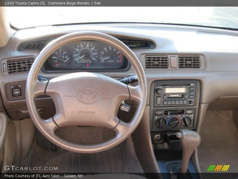 Cashmere Beige Metallic / Oak 1999 Toyota Camry CE