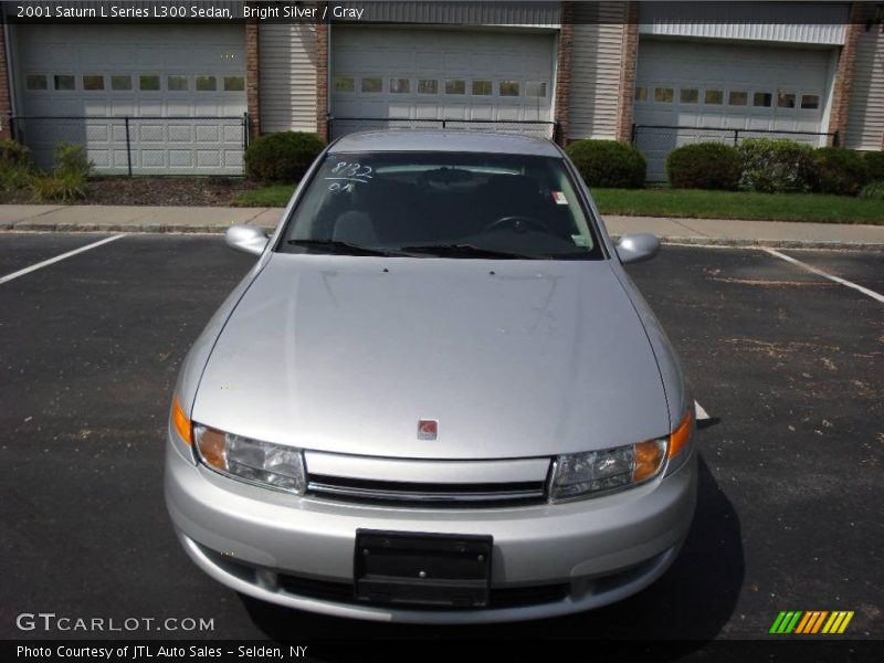 Bright Silver / Gray 2001 Saturn L Series L300 Sedan