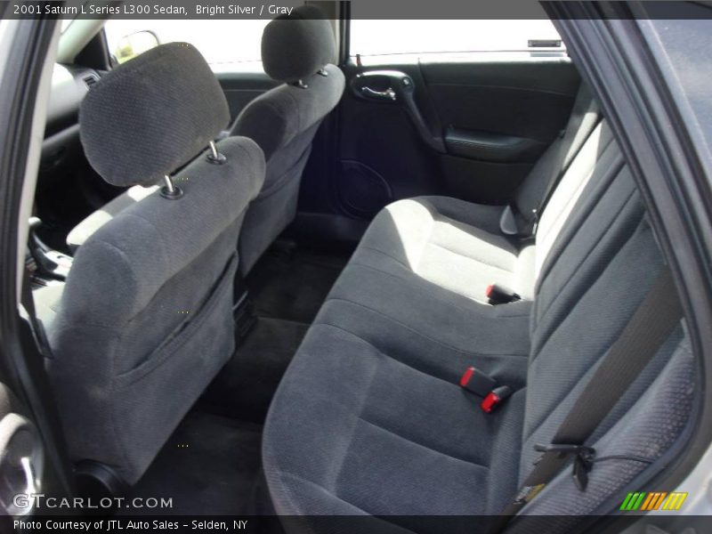 Bright Silver / Gray 2001 Saturn L Series L300 Sedan
