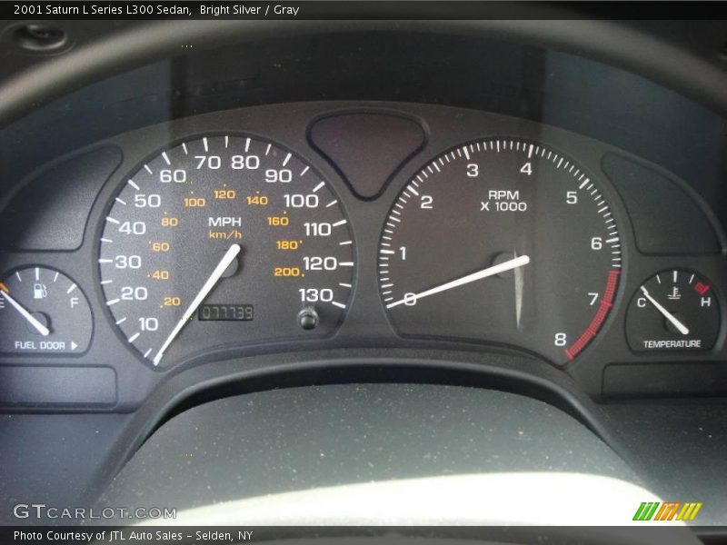 Bright Silver / Gray 2001 Saturn L Series L300 Sedan