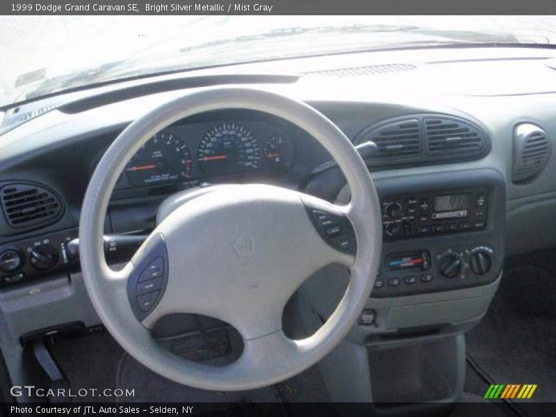 Bright Silver Metallic / Mist Gray 1999 Dodge Grand Caravan SE