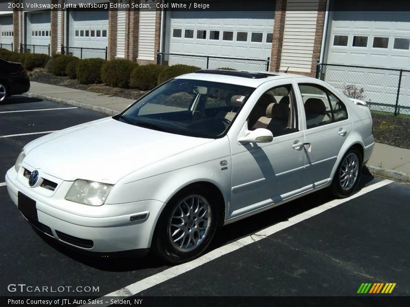 Cool White / Beige 2001 Volkswagen Jetta Wolfsburg Edition Sedan