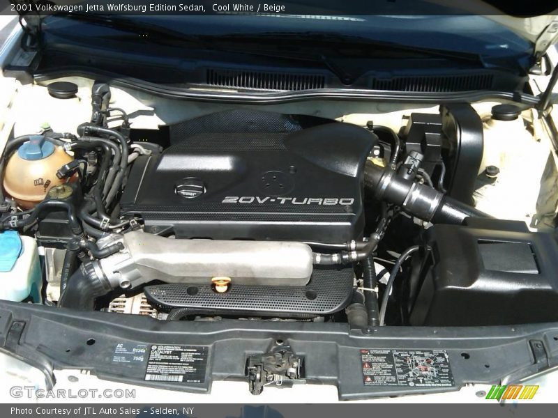 Cool White / Beige 2001 Volkswagen Jetta Wolfsburg Edition Sedan