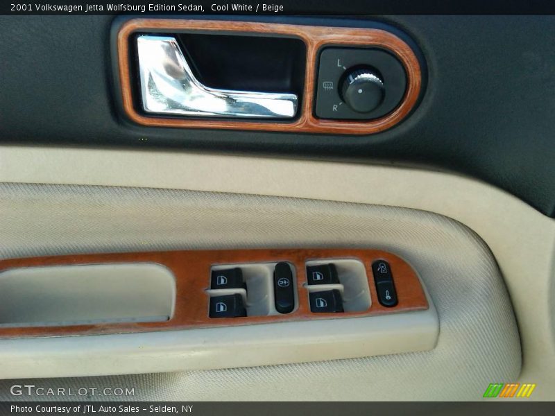 Cool White / Beige 2001 Volkswagen Jetta Wolfsburg Edition Sedan