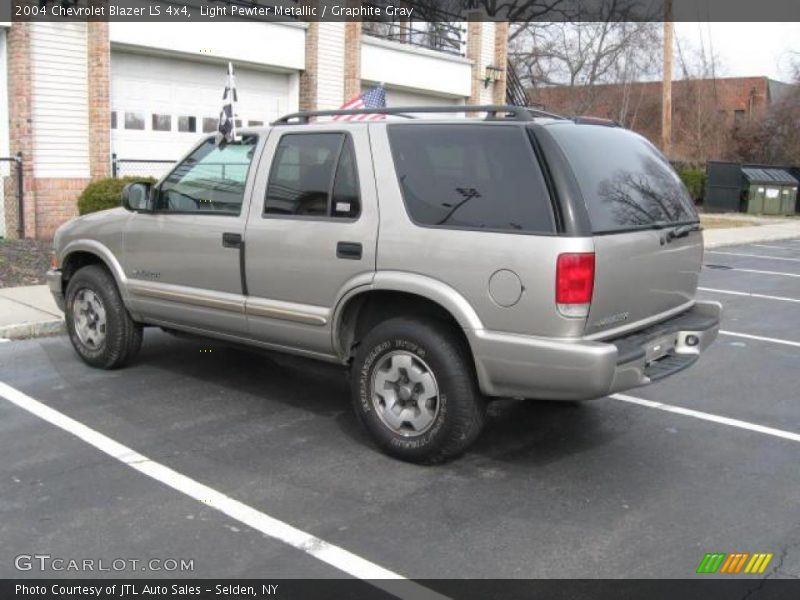 Light Pewter Metallic / Graphite Gray 2004 Chevrolet Blazer LS 4x4