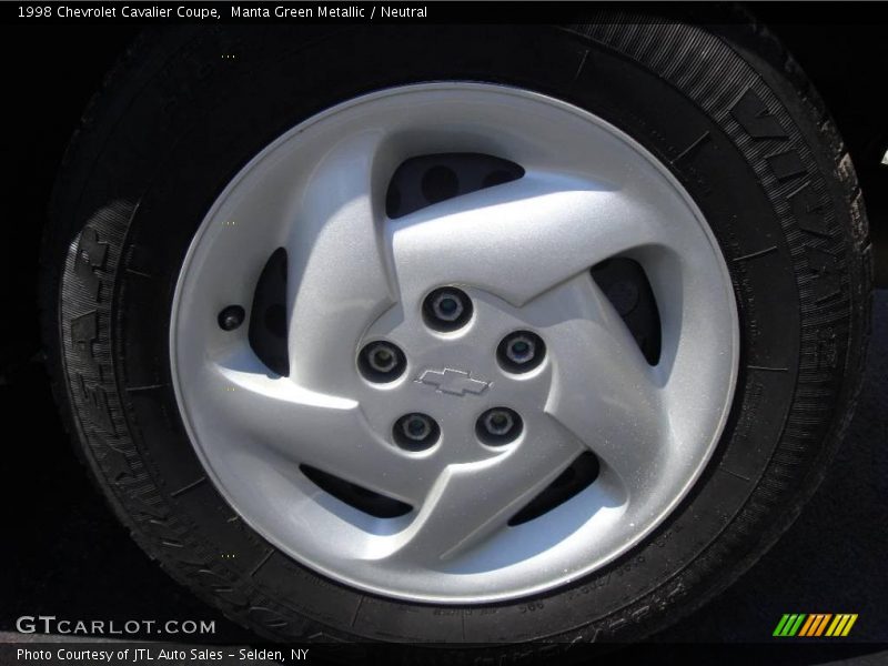 Manta Green Metallic / Neutral 1998 Chevrolet Cavalier Coupe