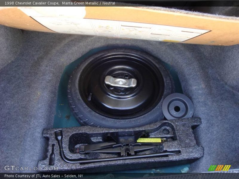 Manta Green Metallic / Neutral 1998 Chevrolet Cavalier Coupe
