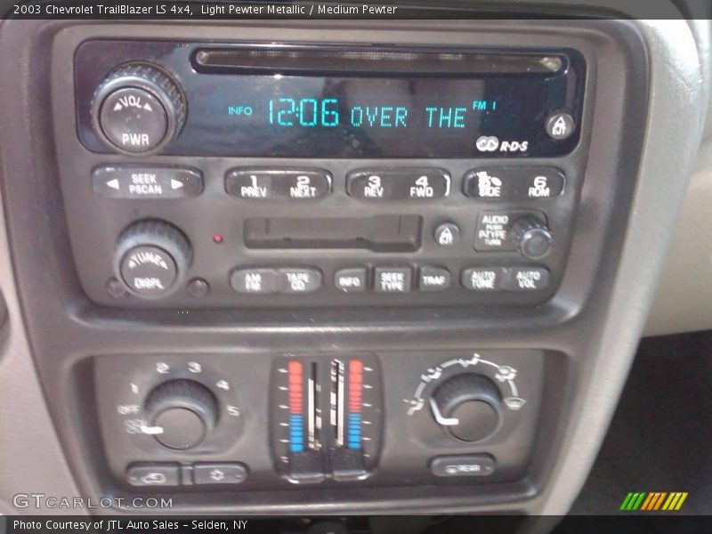 Light Pewter Metallic / Medium Pewter 2003 Chevrolet TrailBlazer LS 4x4