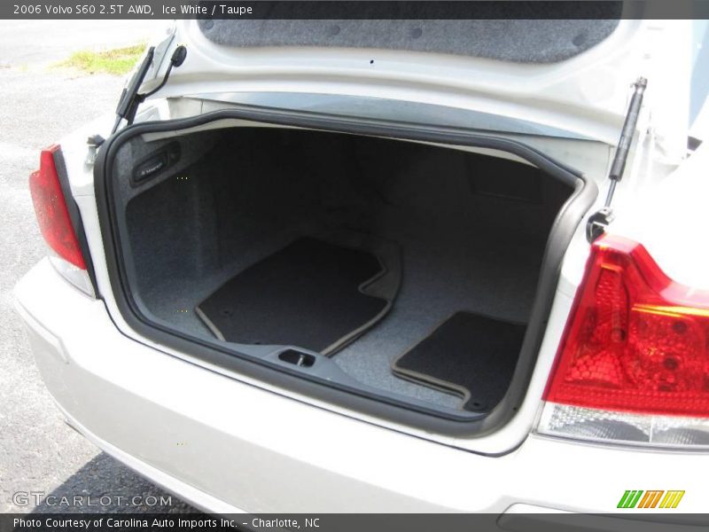 Ice White / Taupe 2006 Volvo S60 2.5T AWD