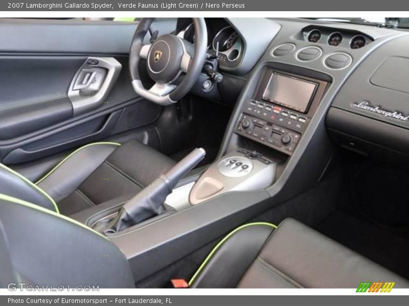  2007 Gallardo Spyder Nero Perseus Interior