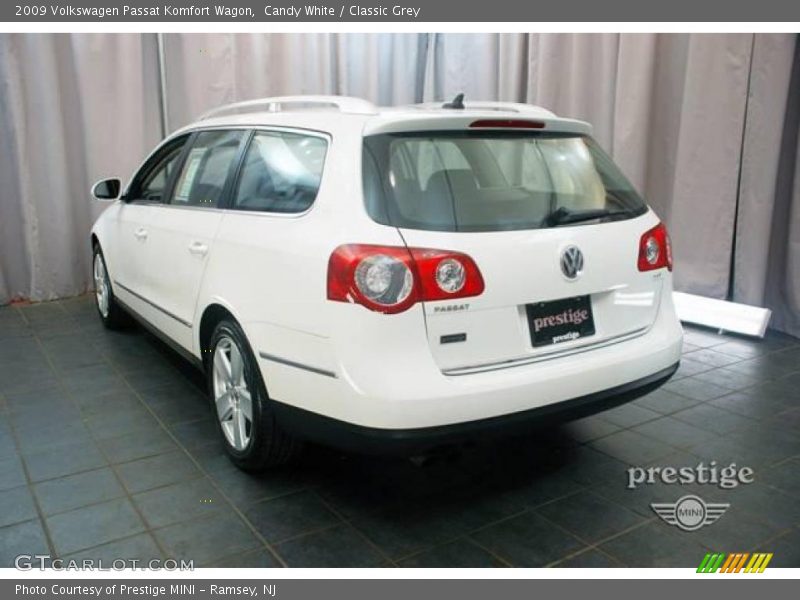 Candy White / Classic Grey 2009 Volkswagen Passat Komfort Wagon