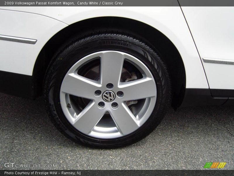 Candy White / Classic Grey 2009 Volkswagen Passat Komfort Wagon