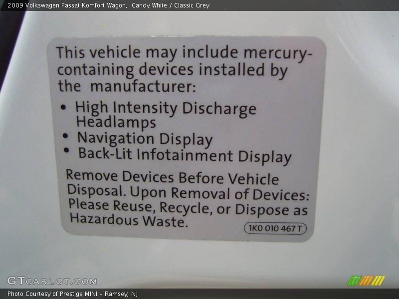 Candy White / Classic Grey 2009 Volkswagen Passat Komfort Wagon